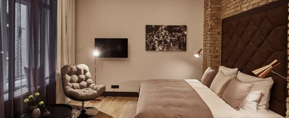 Мебель в стиле лофт — современный выбор для гостиничного номера